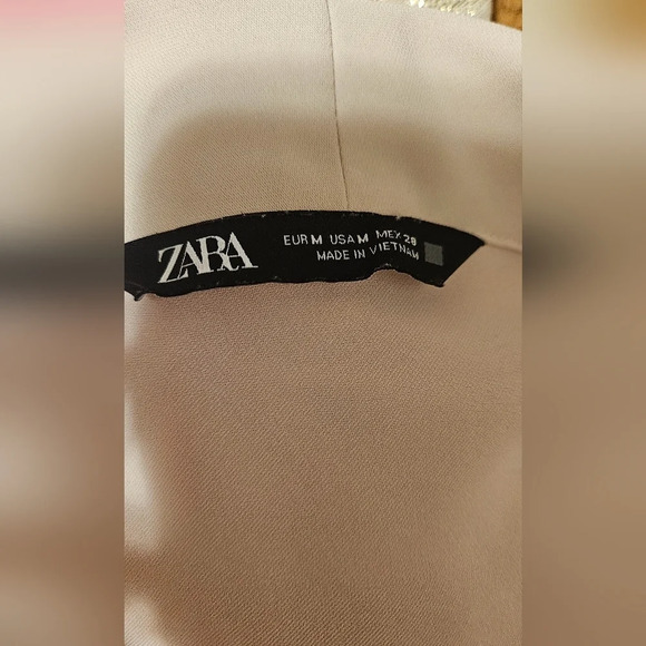 Zara Cream Cowl neck top. Size medium - Picture 11 of 12